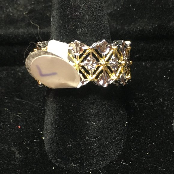 ring - Picture 3 of 4